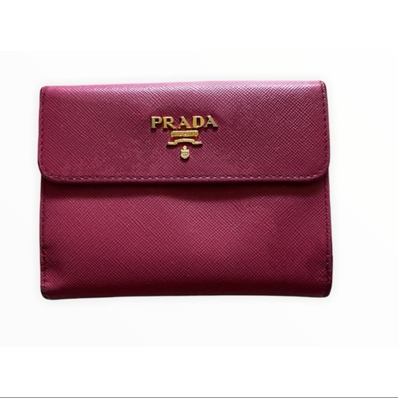 Prada small safiano leather wallet - Picture 6 of 7